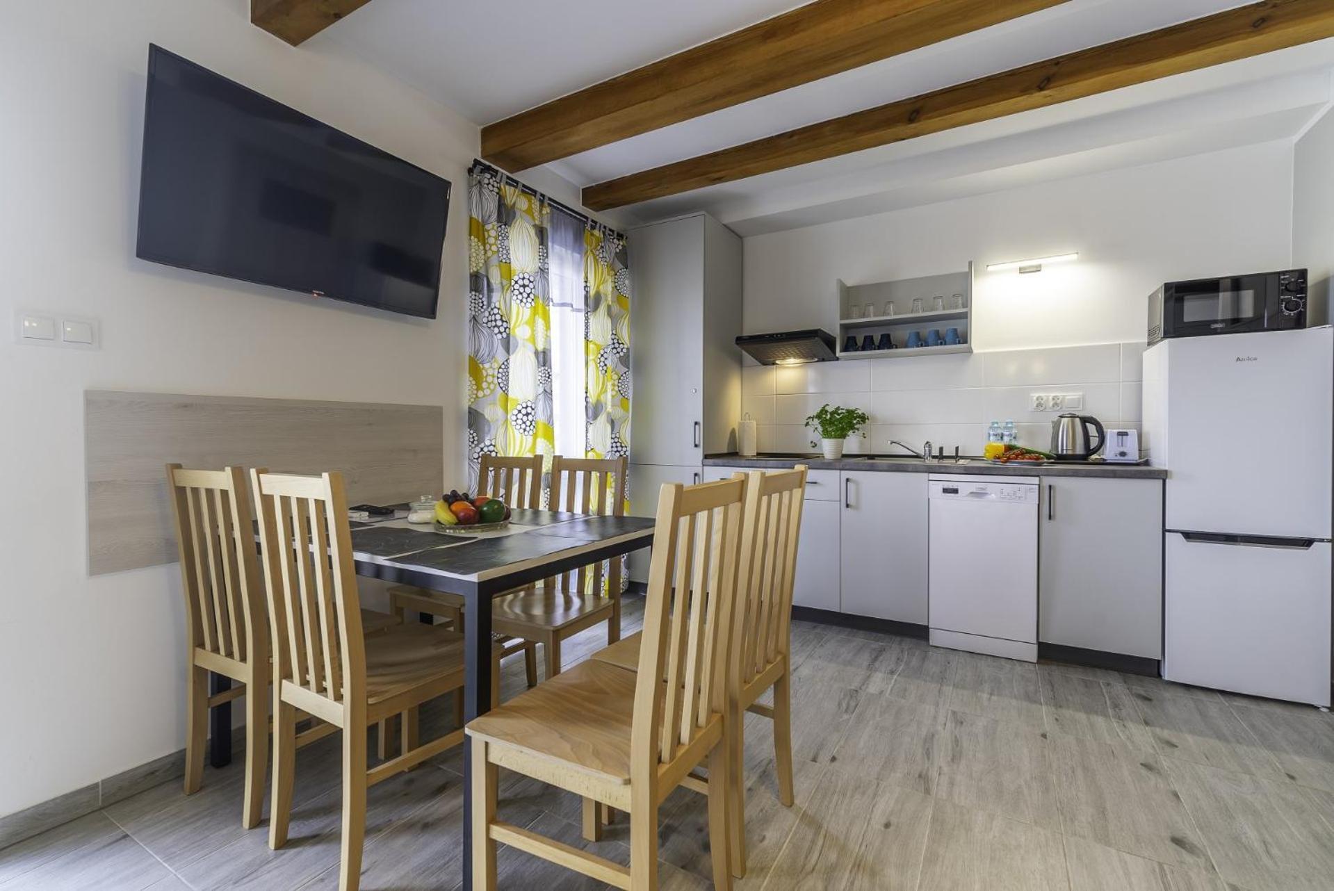 Frajda Domki - Apartamenty 6-Osobowe - Salon I Dwie Sypialnie Oraz Studia 4-Osobowe - Pokoj Z Aneksem Kuchennym ريفال المظهر الخارجي الصورة