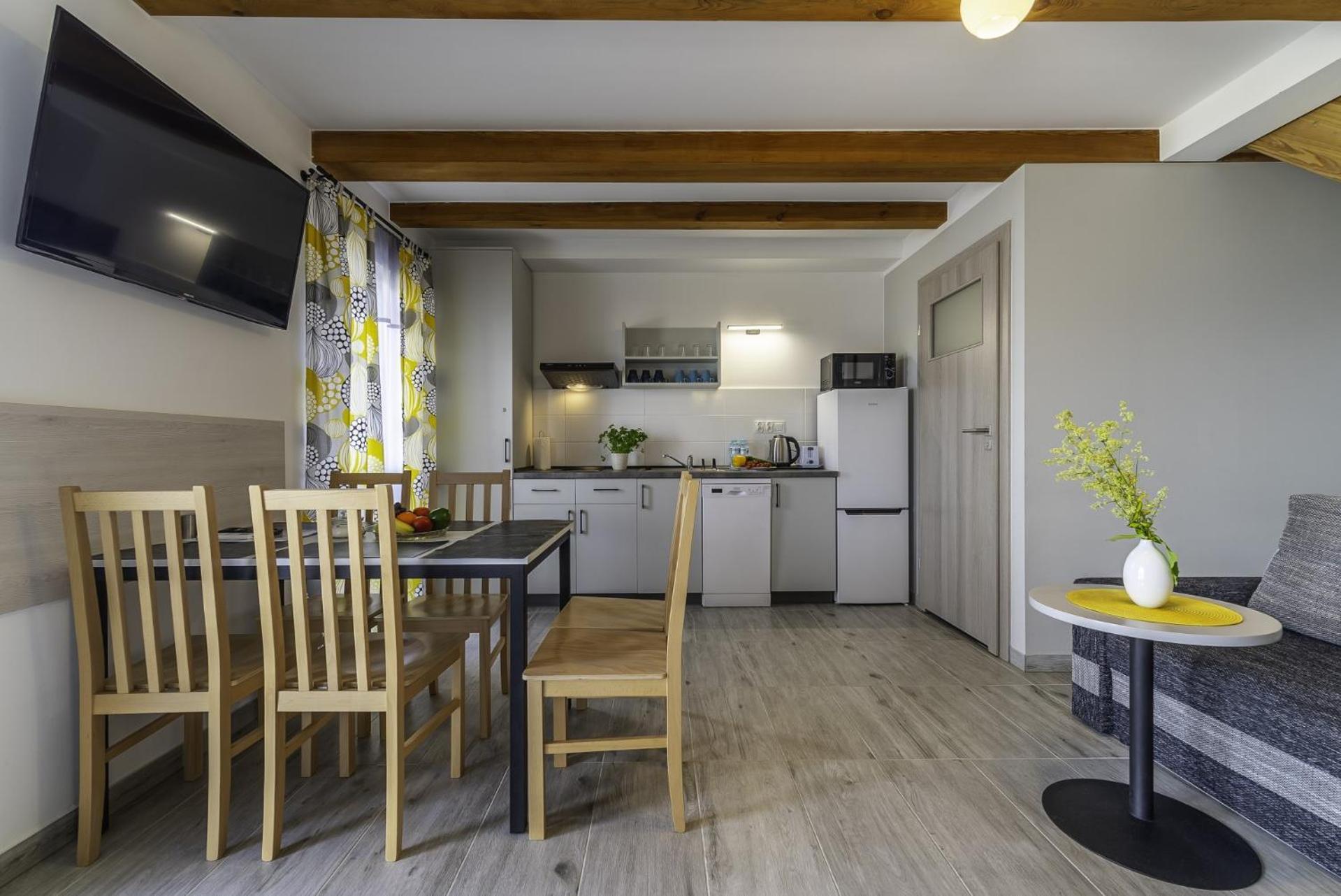 Frajda Domki - Apartamenty 6-Osobowe - Salon I Dwie Sypialnie Oraz Studia 4-Osobowe - Pokoj Z Aneksem Kuchennym ريفال المظهر الخارجي الصورة